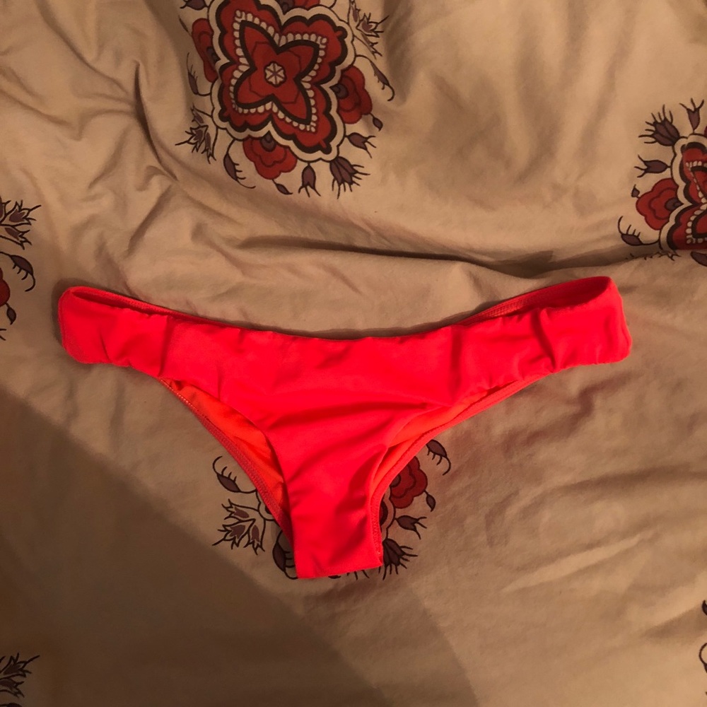 Bikini bottoms